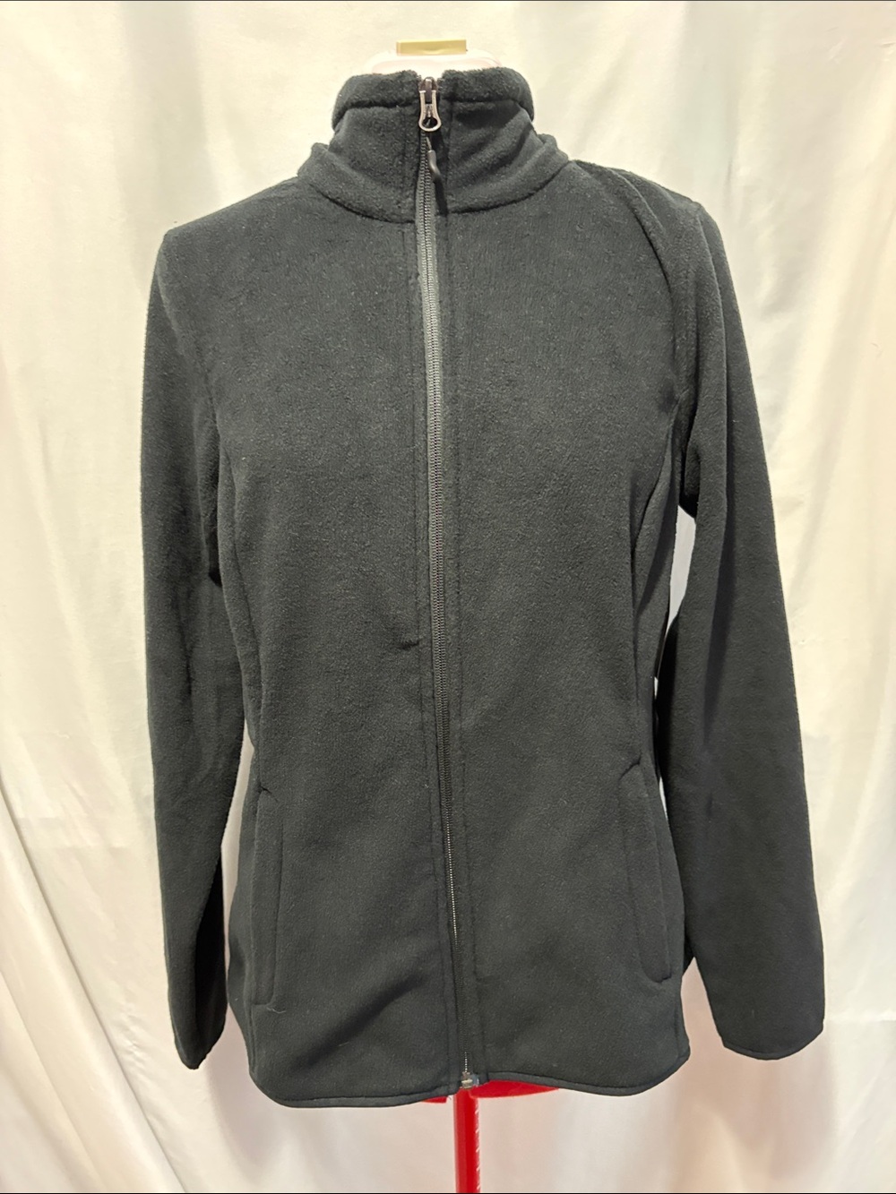Amazon Essentials Women's Black Full-Zip Fleece Utility Jacket